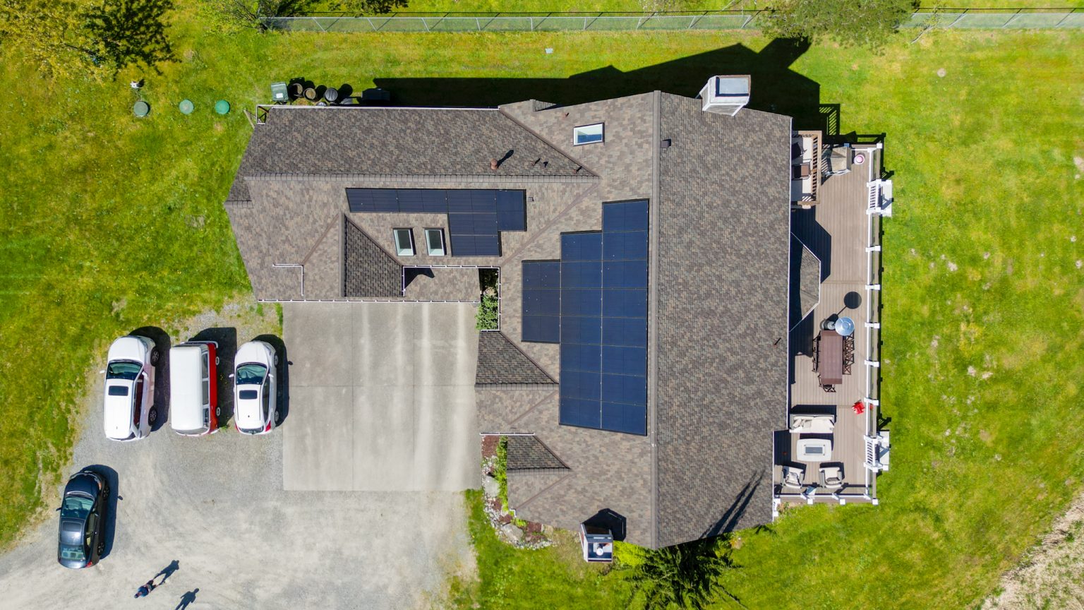 Overhead View of Home with Composite Asphalt Shingles Roof in Maple Valley, Washington