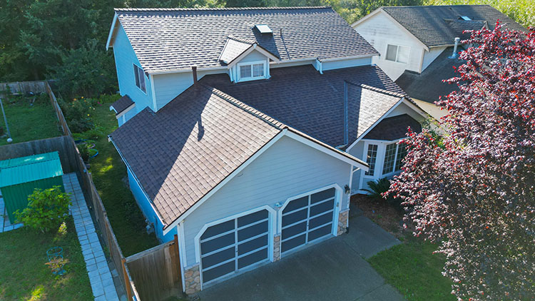 View from the front of the home of the Composite Asphalt Shingle Roof in Kent, Washington